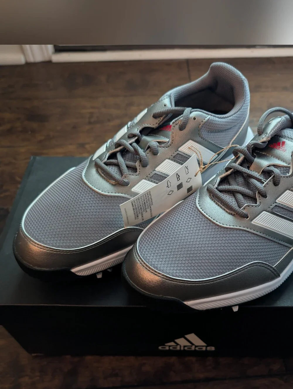 adidas Men’s Tech Response 2.0 Metallic Gray/White Golf Shoes (9.5 Wide)